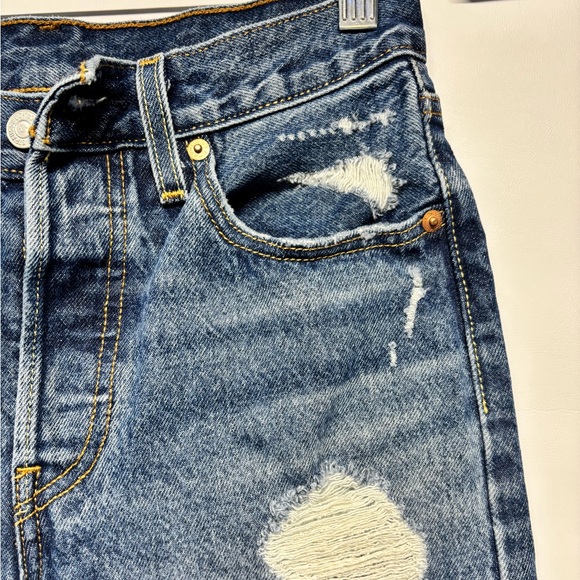 ✨Levi's 501 Original Fit Distressed Jeans - Picture 6 of 14